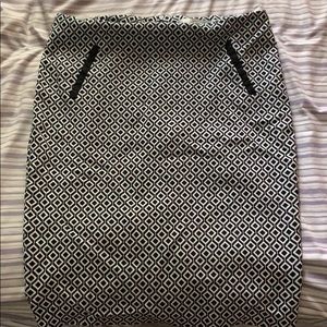 Black & White Mini skirt